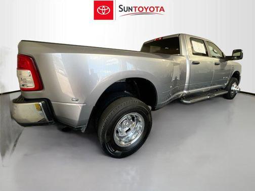 2024 RAM 3500 Big Horn Crew Cab 4x4 8' Box