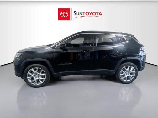 2024 Jeep Compass Latitude Lux
