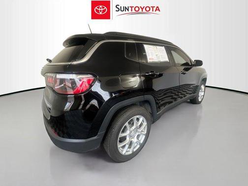 2024 Jeep Compass Latitude Lux