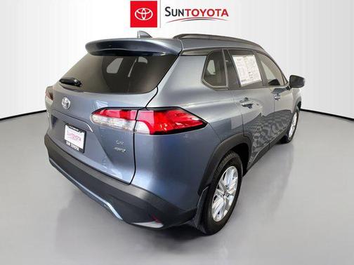 2024 Toyota Corolla Cross LE