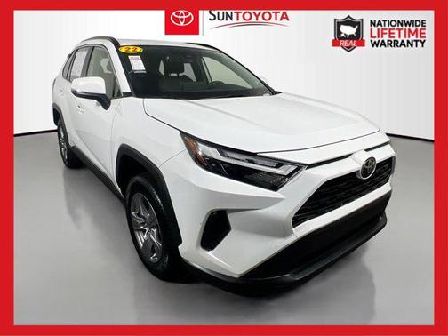 2022 Toyota RAV4 XLE
