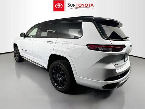 Bright White Clearcoat 2024 Jeep Grand Cherokee L Summit Reserve