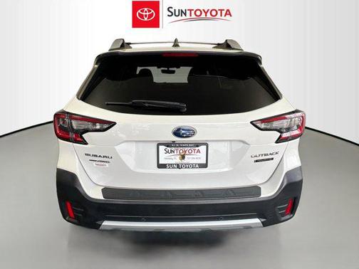2022 Subaru Outback Touring