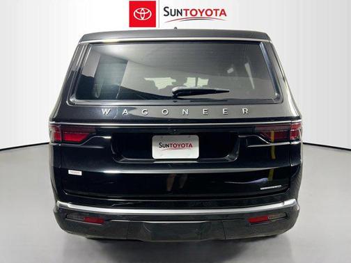 2022 Jeep Wagoneer Series III 4x2