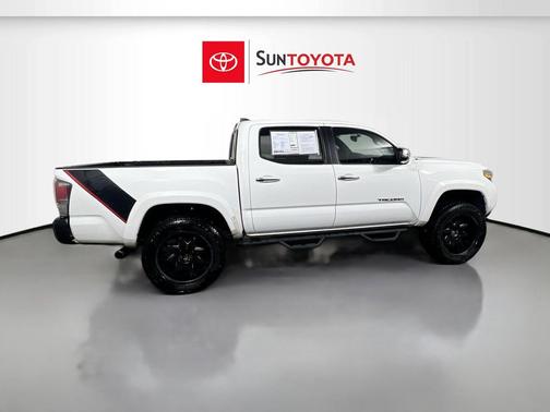 Super White 2017 Toyota Tacoma Limited