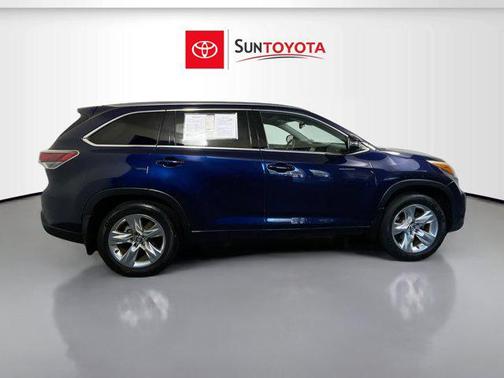 2016 Toyota Highlander Limited Platinum