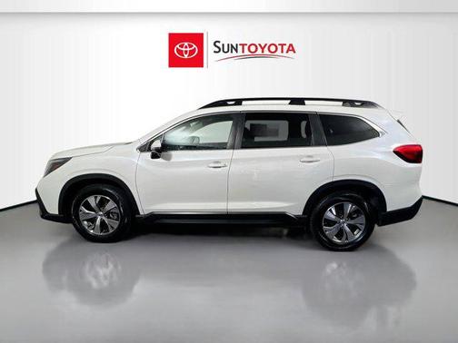 Crystal White Pearl 2023 Subaru Ascent Premium 7-Passenger