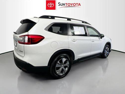 Crystal White Pearl 2023 Subaru Ascent Premium 7-Passenger
