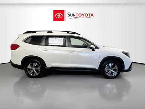 Crystal White Pearl 2023 Subaru Ascent Premium 7-Passenger