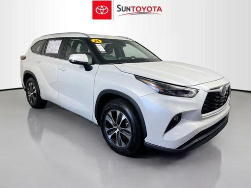 2025 Toyota Highlander XLE
