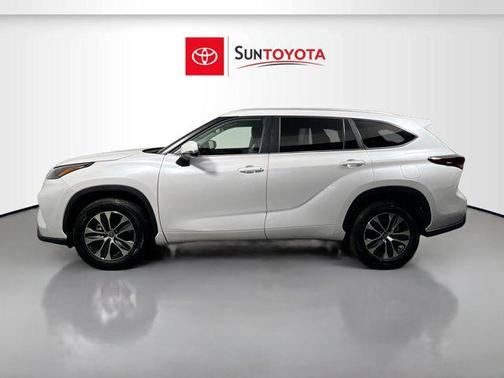 2025 Toyota Highlander XLE