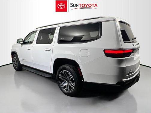 2023 Jeep Wagoneer L Series II 4x4