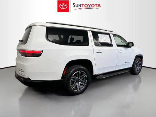 2023 Jeep Wagoneer L Series II 4x4