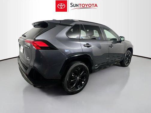 2023 Toyota RAV4 Hybrid SE