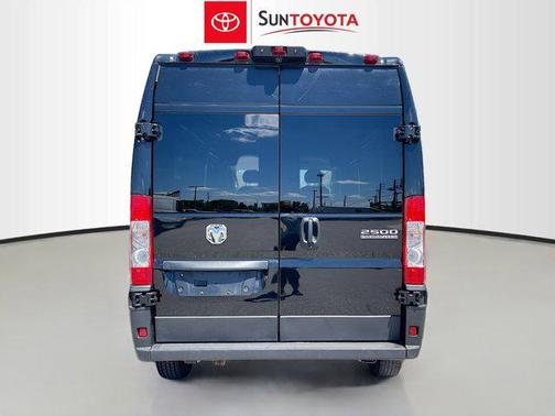 Black Clearcoat 2023 RAM ProMaster 2500 High Roof