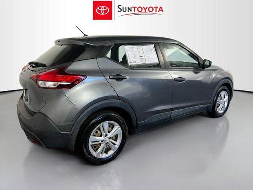 2020 Nissan Kicks S