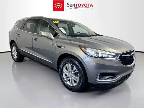 Pepperdust Metallic 2018 Buick Enclave Essence