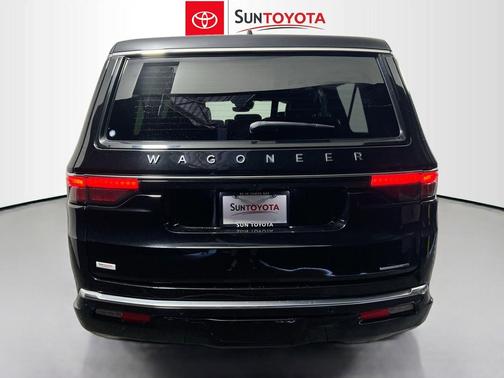 Diamond Black Crystal Pearlcoat 2024 Jeep Wagoneer L Series III 4x4