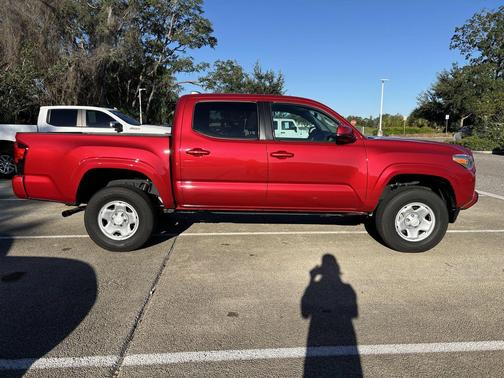 Barcelona Red Metallic 2021 Toyota Tacoma SR