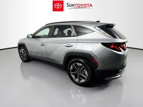 Shimmering Silver 2025 Hyundai TUCSON SEL
