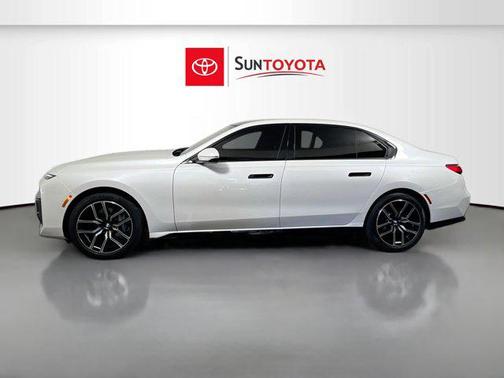 White Metallic 2024 BMW 740 i