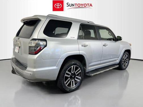 Classic Silver Metallic 2016 Toyota 4Runner Limited