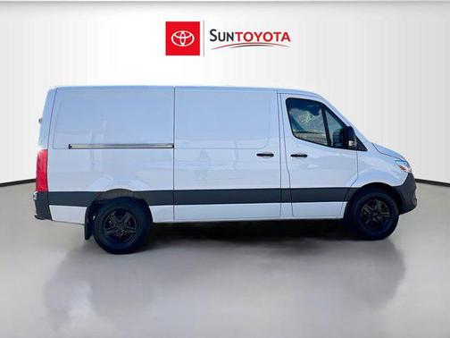 2025 Mercedes-Benz Sprinter 2500 Standard Roof