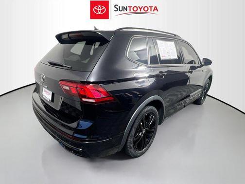 2022 Volkswagen Tiguan 2.0T SE R-Line Black