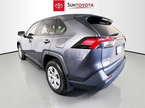 Magnetic Gray Metallic 2022 Toyota RAV4 LE