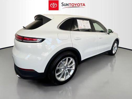 2024 Porsche Cayenne Base