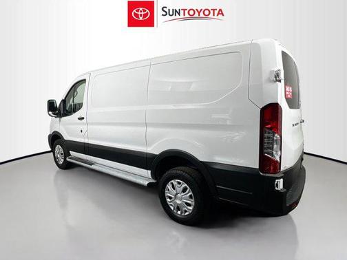 OXFORD WHITE 2024 Ford Transit-250 Base