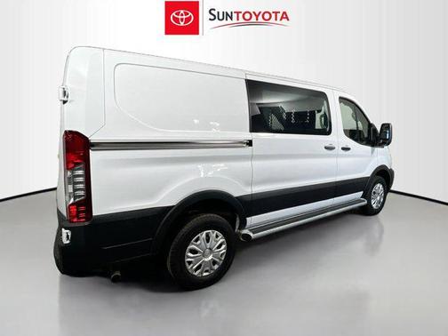 OXFORD WHITE 2024 Ford Transit-250 Base