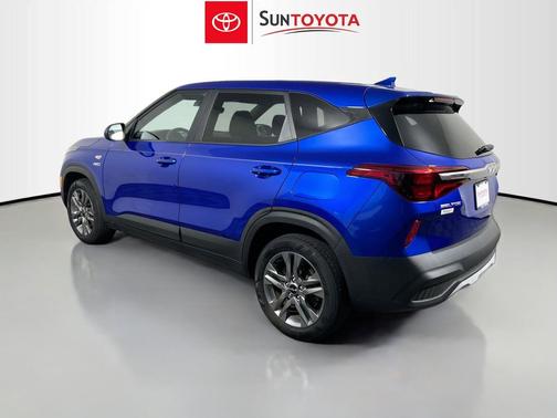 Neptune Blue 2023 Kia Seltos LX