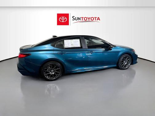 Ocean Gem/Midnight Black Metallic 2025 Toyota Camry XSE