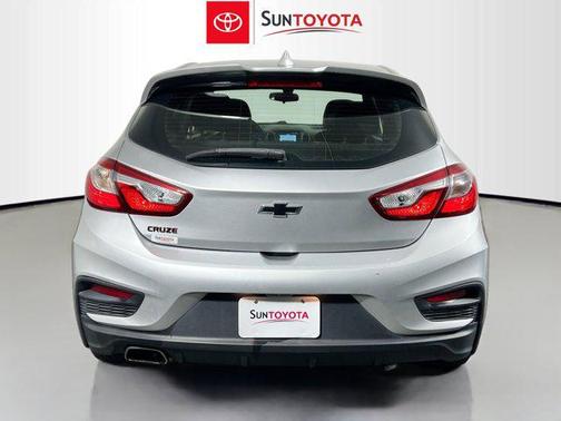 Silver Ice Metallic 2018 Chevrolet Cruze LT