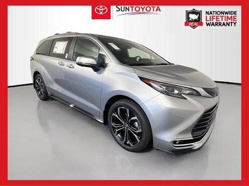 2025 Toyota Sienna Platinum 7 Passenger