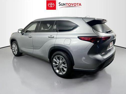 2023 Toyota Highlander Hybrid Limited