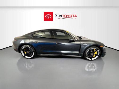 2020 Porsche Taycan Turbo S
