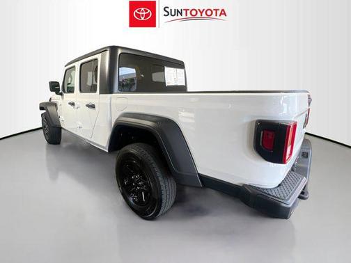 2023 Jeep Gladiator Sport S