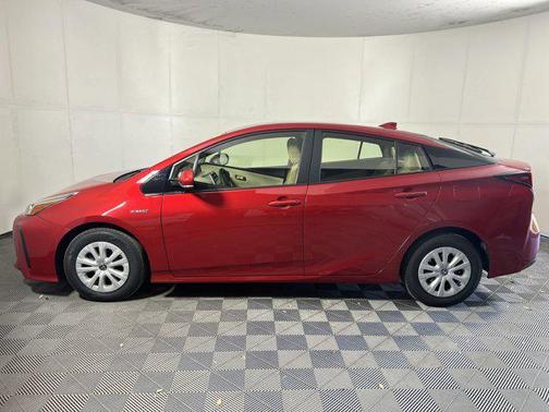 2019 Toyota Prius LE