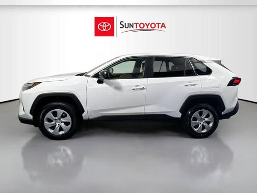 Ice Cap 2025 Toyota RAV4 LE
