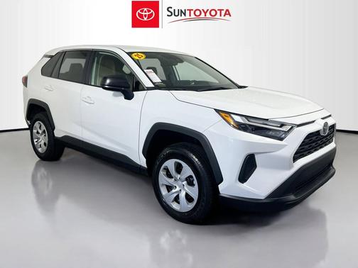 Ice Cap 2025 Toyota RAV4 LE