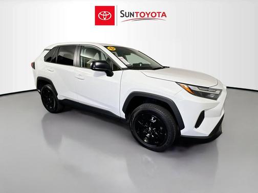 Ice Cap 2025 Toyota RAV4 LE