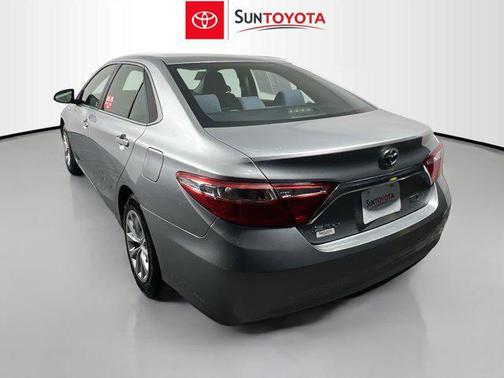 2017 Toyota Camry Hybrid SE