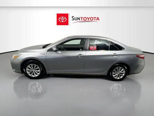 2017 Toyota Camry Hybrid SE