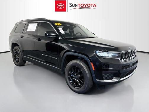 Diamond Black Crystal Pearlcoat 2021 Jeep Grand Cherokee L Laredo