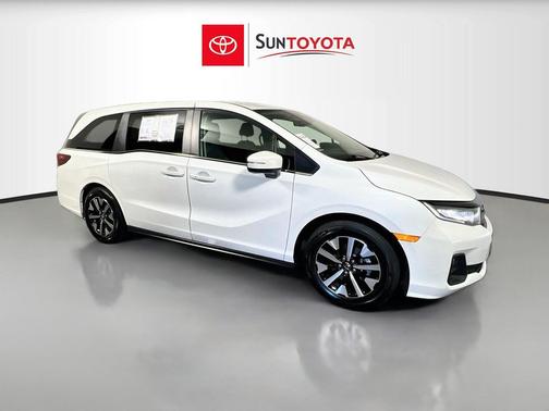 Platinum White Pearl 2025 Honda Odyssey EX-L