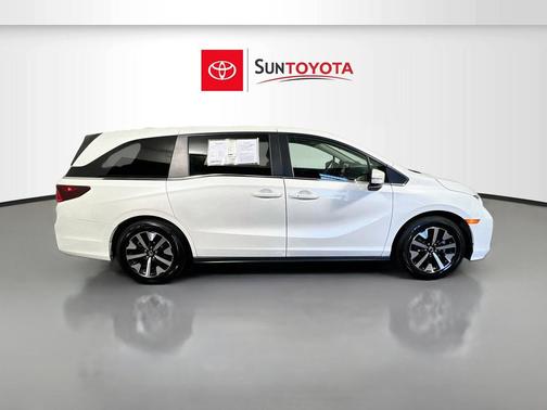 Platinum White Pearl 2025 Honda Odyssey EX-L