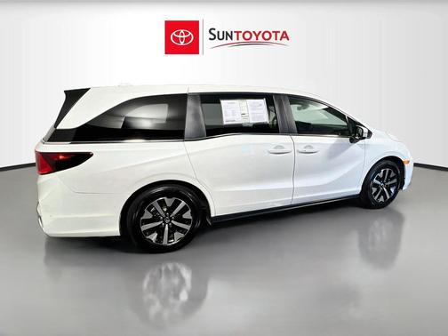 Platinum White Pearl 2025 Honda Odyssey EX-L