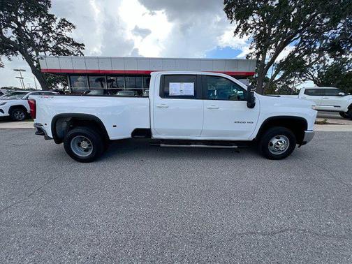 2024 Chevrolet Silverado 3500 LT